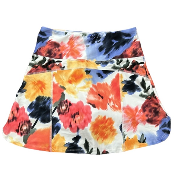 MARIKA | Gia Skort - Floral - Size Medium - Picture 1 of 10